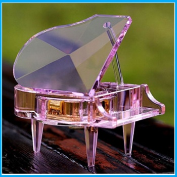 Piano crystal