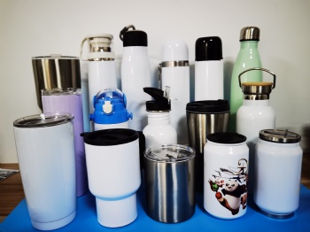  Stainless steel bottle	